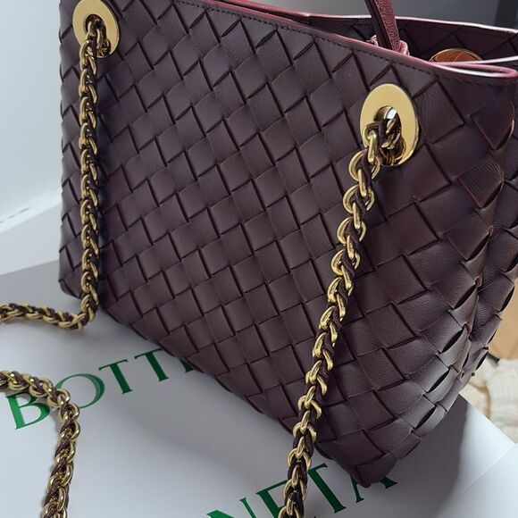 Bottega Veneta Small Andiamo Intrecciato leather top handle bag NEW - Picture 6 of 11